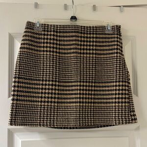 H&M skirt. New with tags. Size small